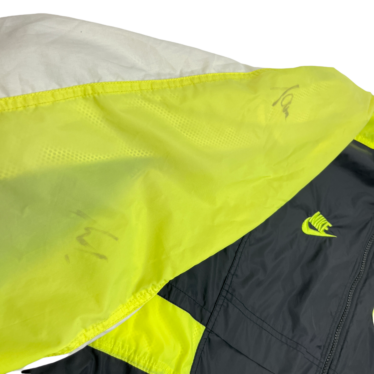 01082 Nike Borussia Dortmund Windbreaker Jacket