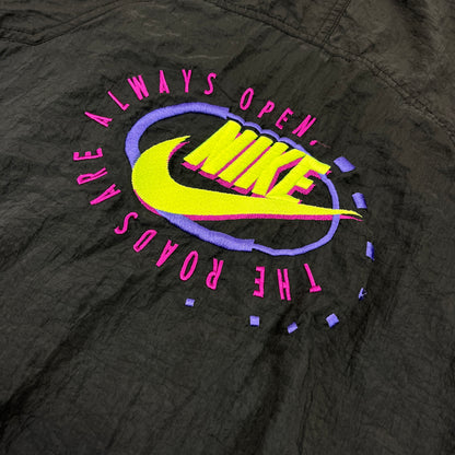02202 Nike „the roads are always open“ 90s windbreaker