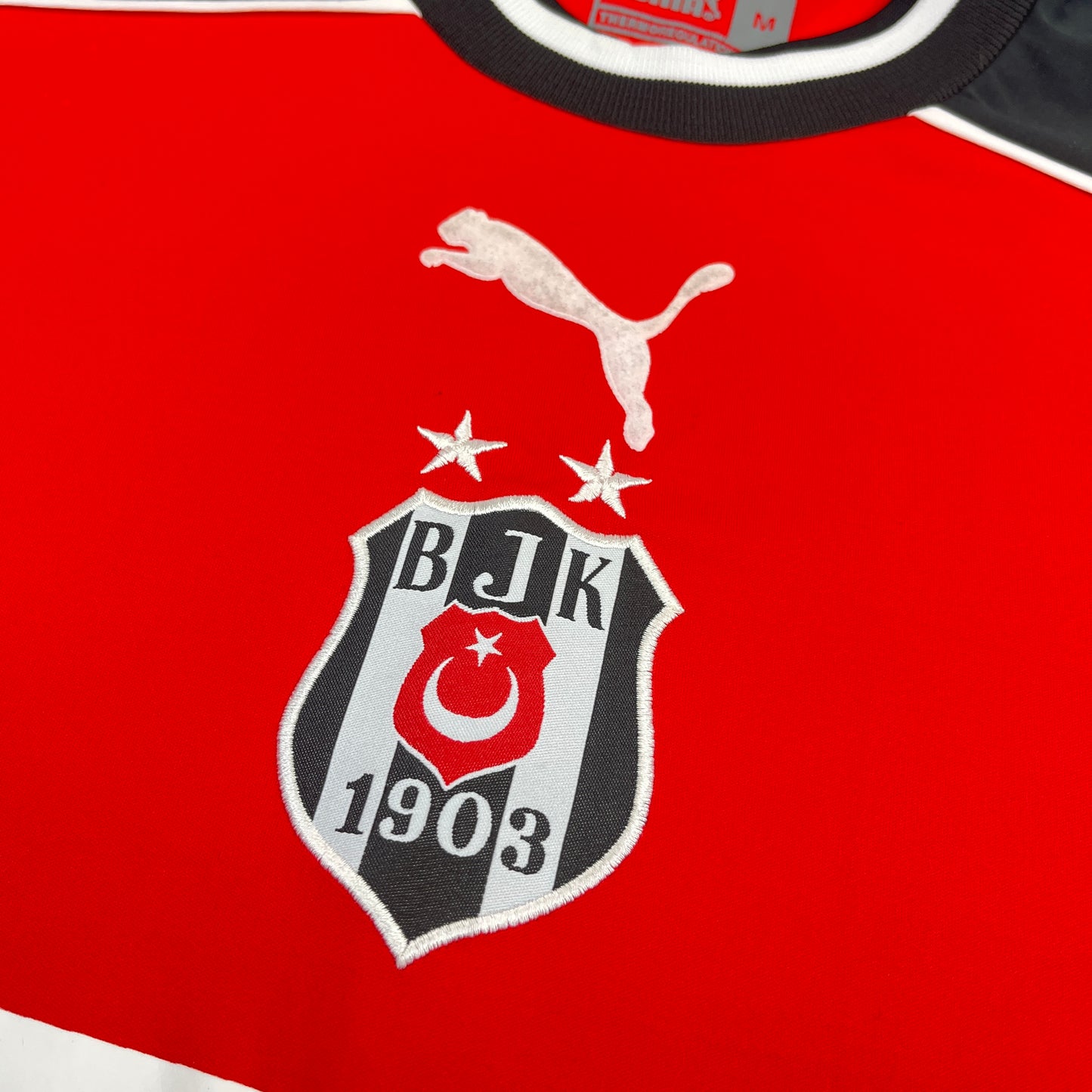 02695 Puma Besiktas Istanbul 2001-2002 Third Jersey