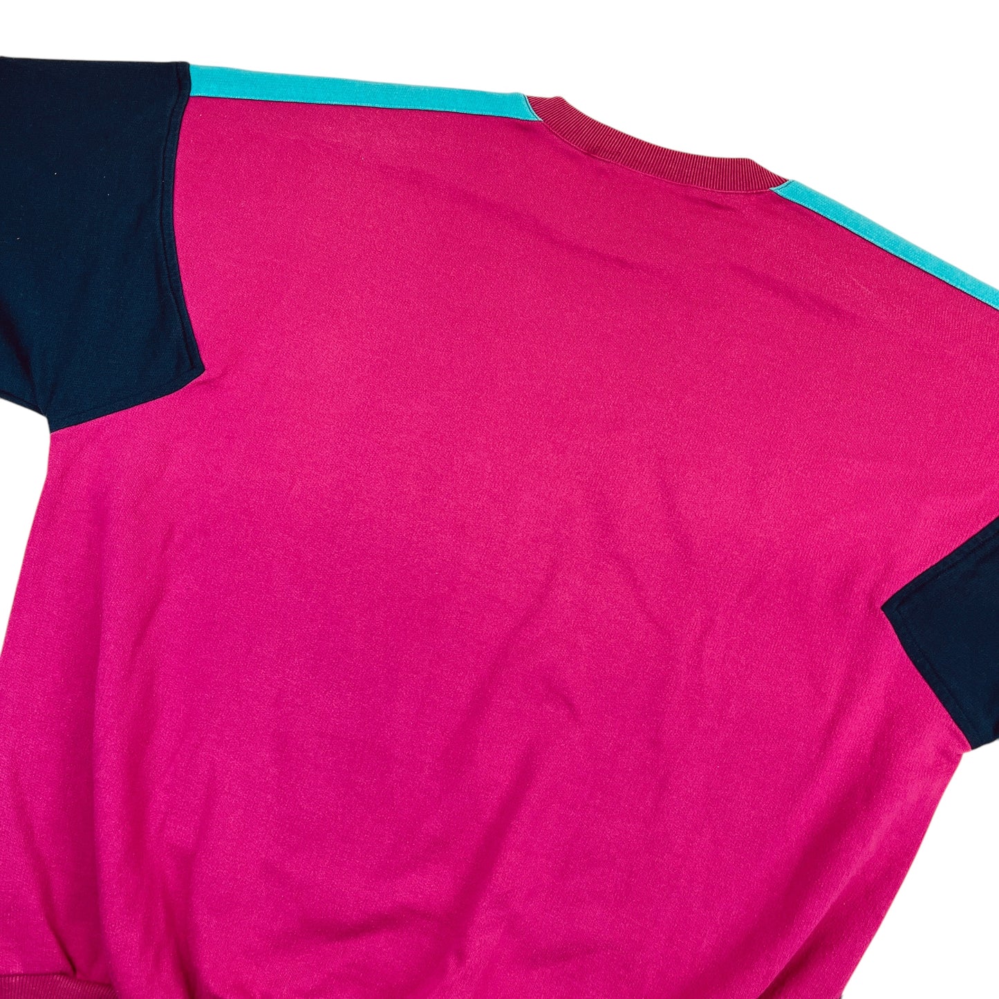 02622 Adidas 90s Sweater