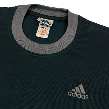 ADIDAS 2000s Tshirt