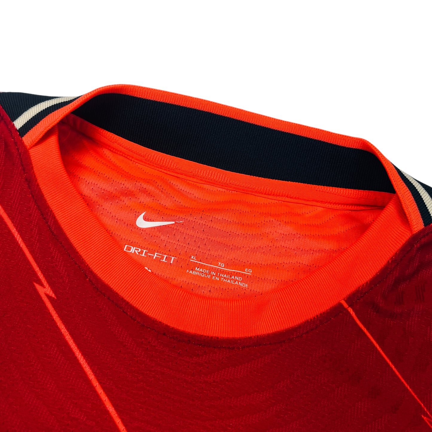 02357 Nike Liverpool FC 2021-2022 „Alice“ Fan Jersey