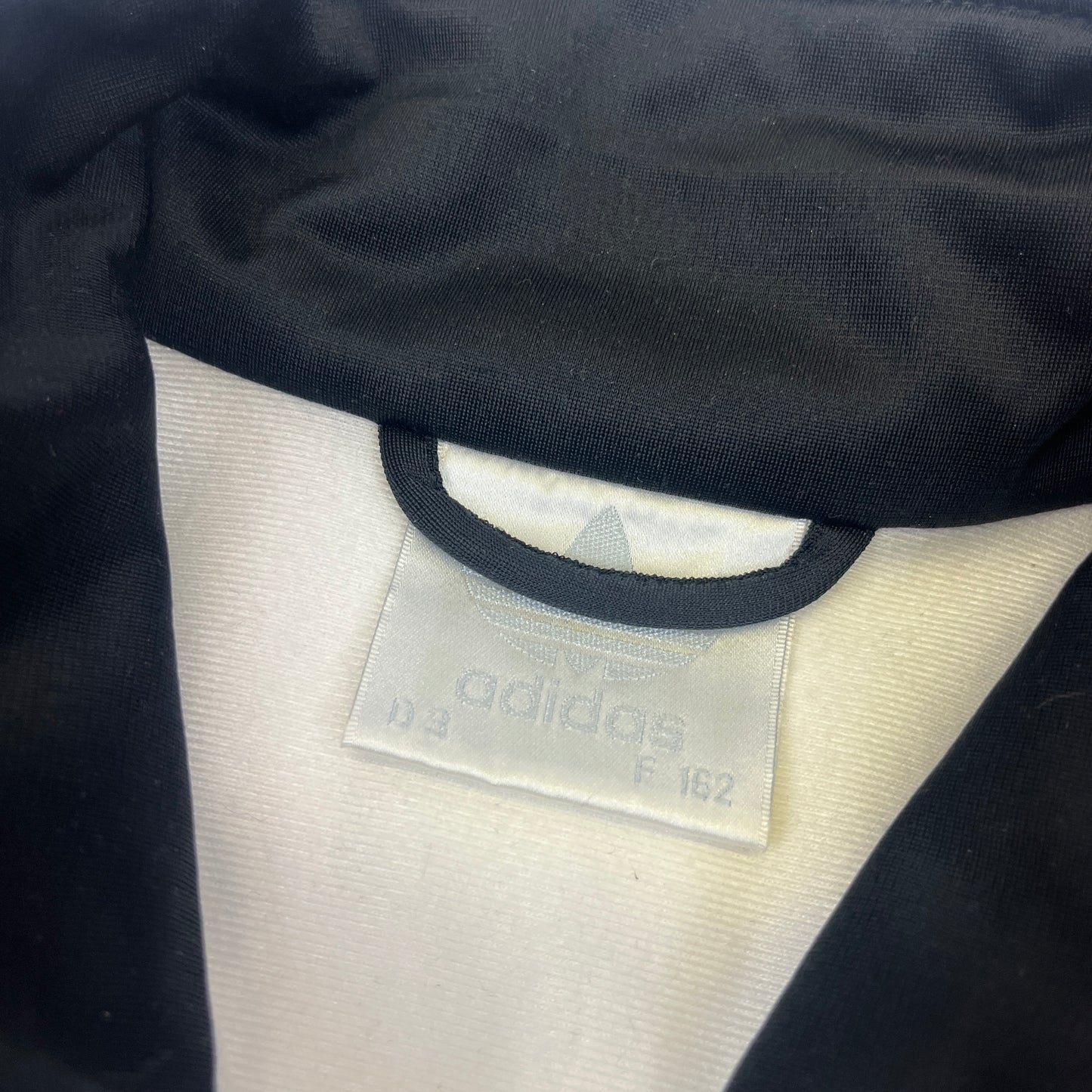 02219 Nike 90s Tracktop