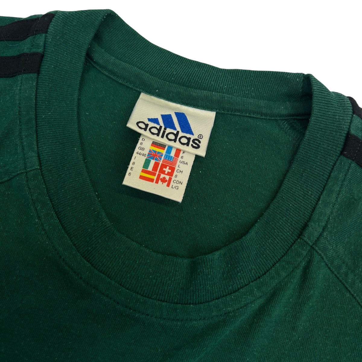 ADIDAS 90s Tshirt