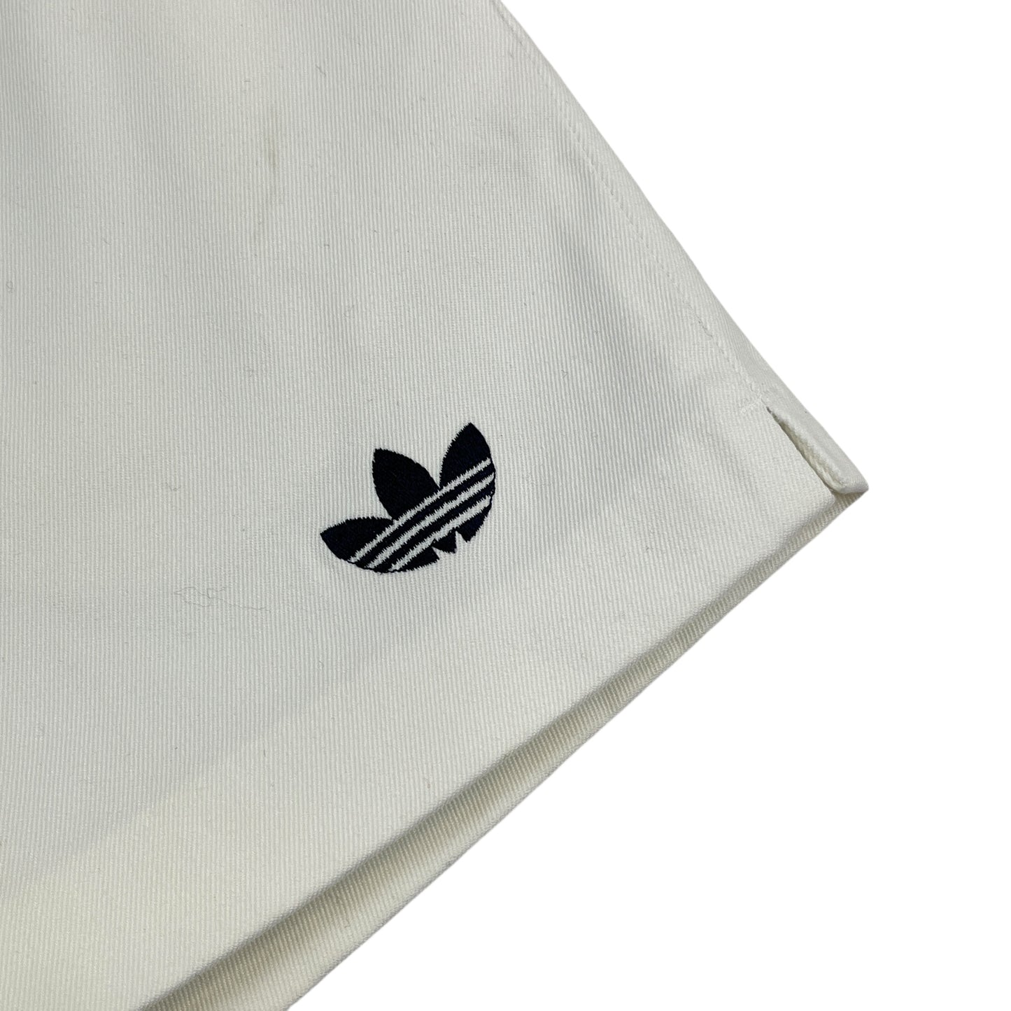02777 Adidas 90s Deadstock Tennis Shorts