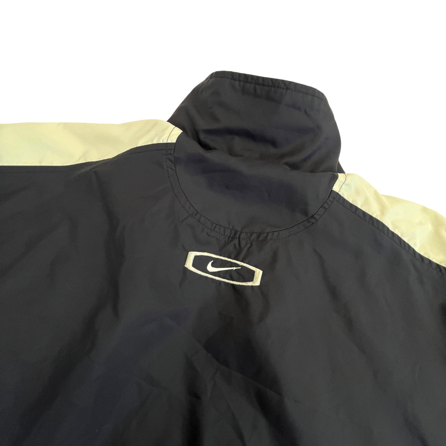 02599 Nike 90s Tracktop