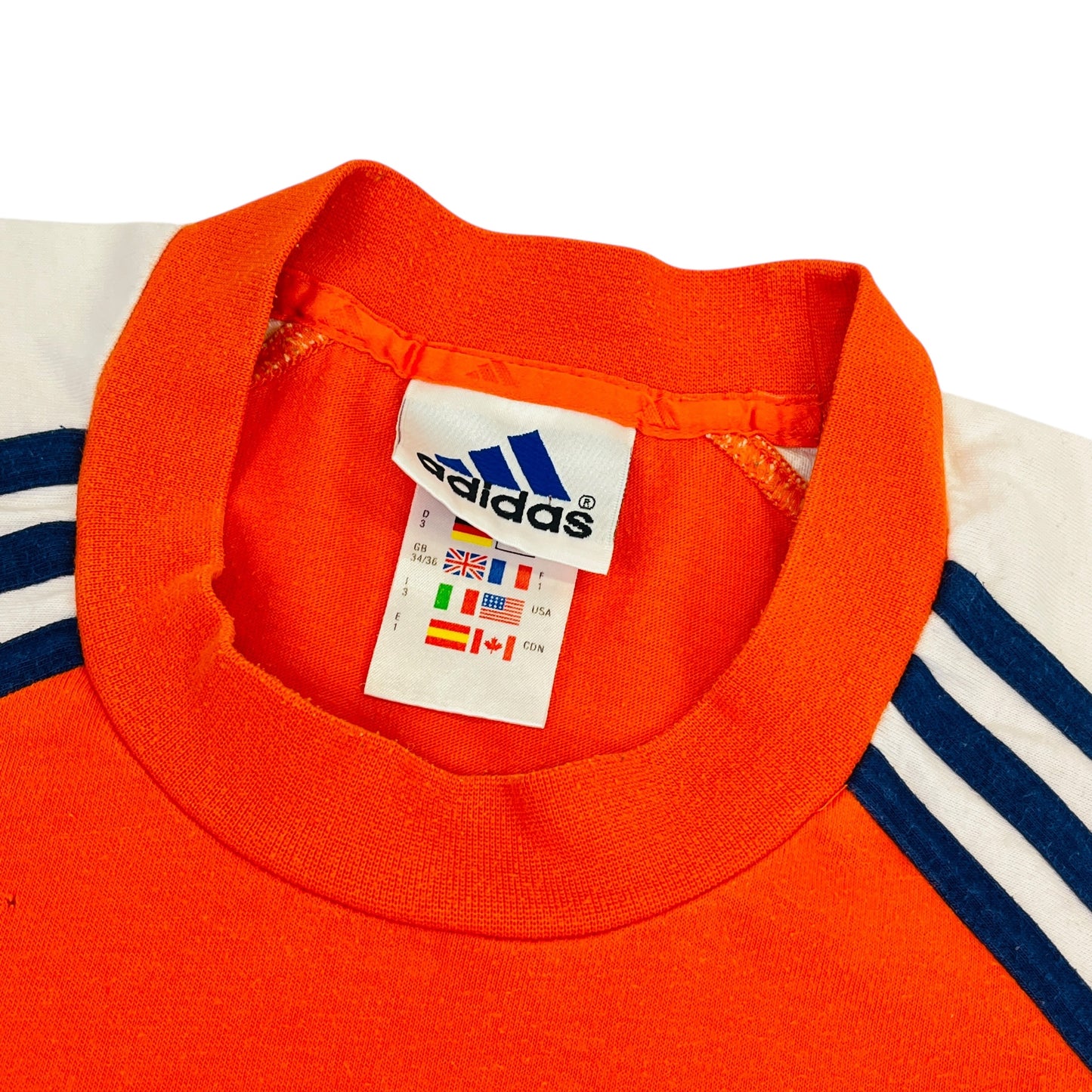 Adidas 2000s Tshirt
