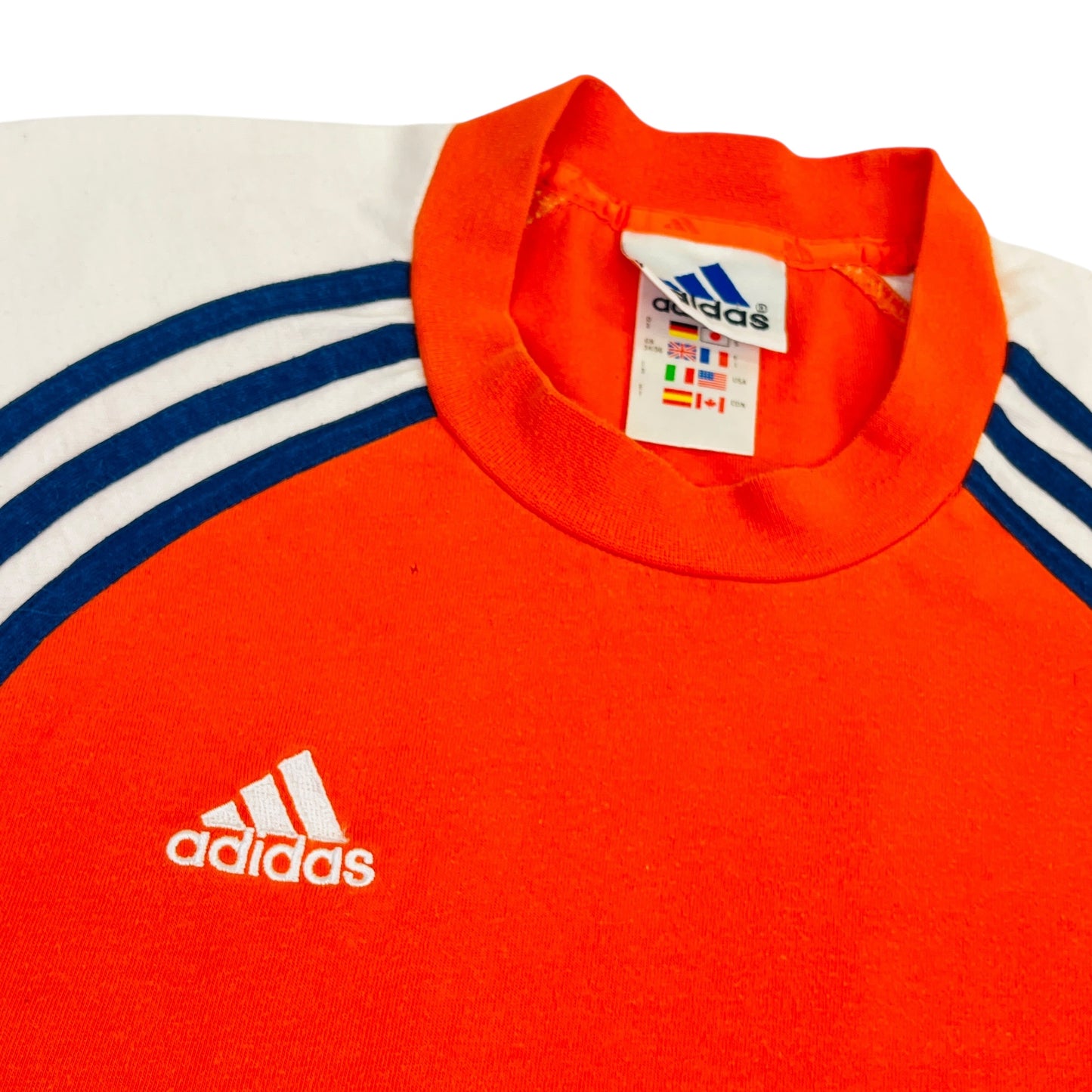 Adidas 2000s Tshirt