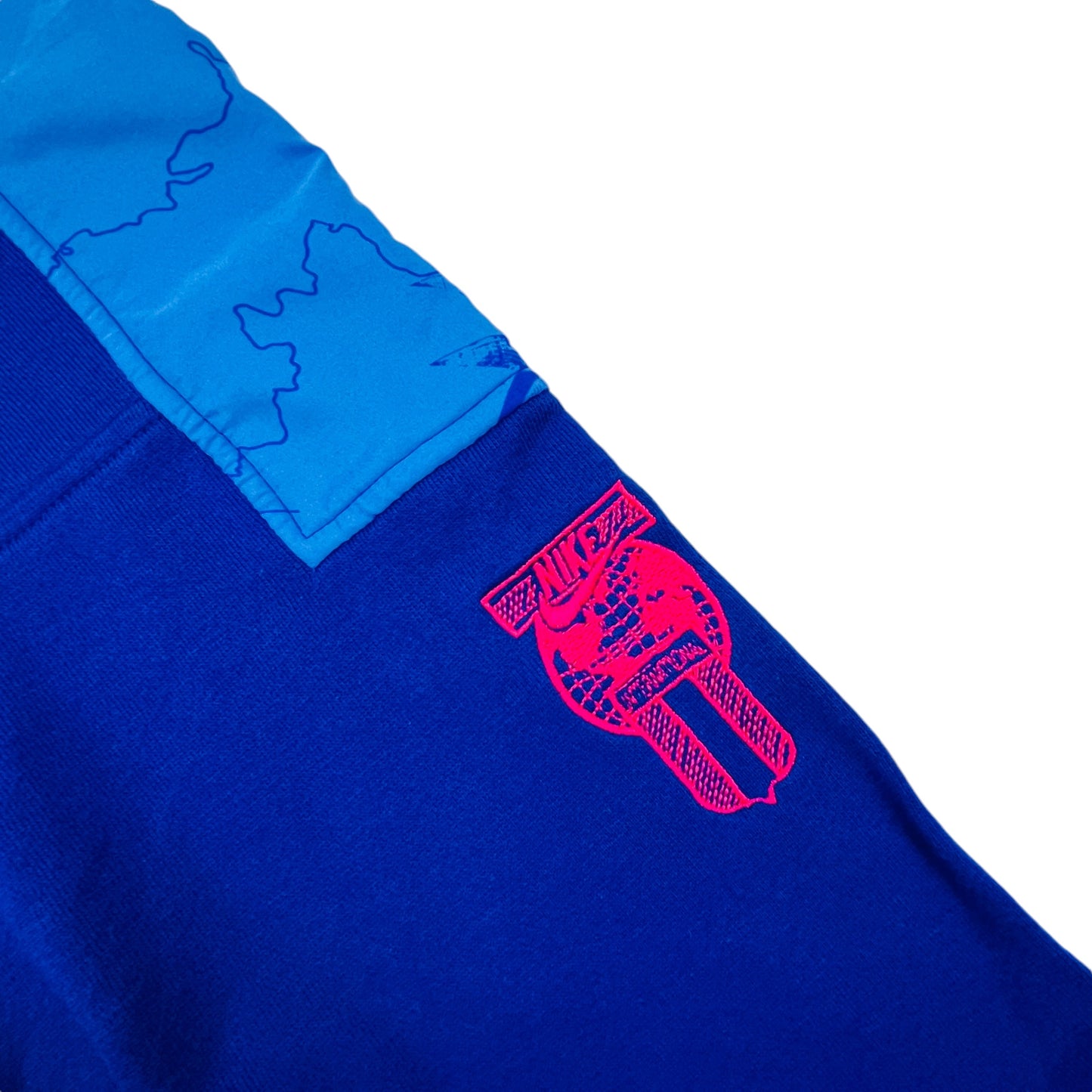 02247 Nike International 1/4 Zip Sweater