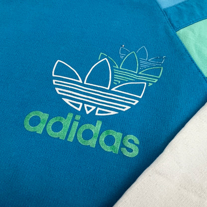 02736 Adidas 90s Sweater