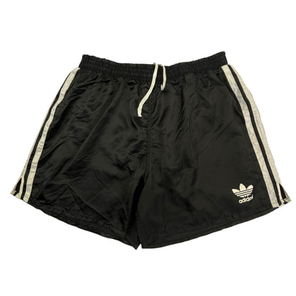 02765 Adidas 90s Shiny Shorts