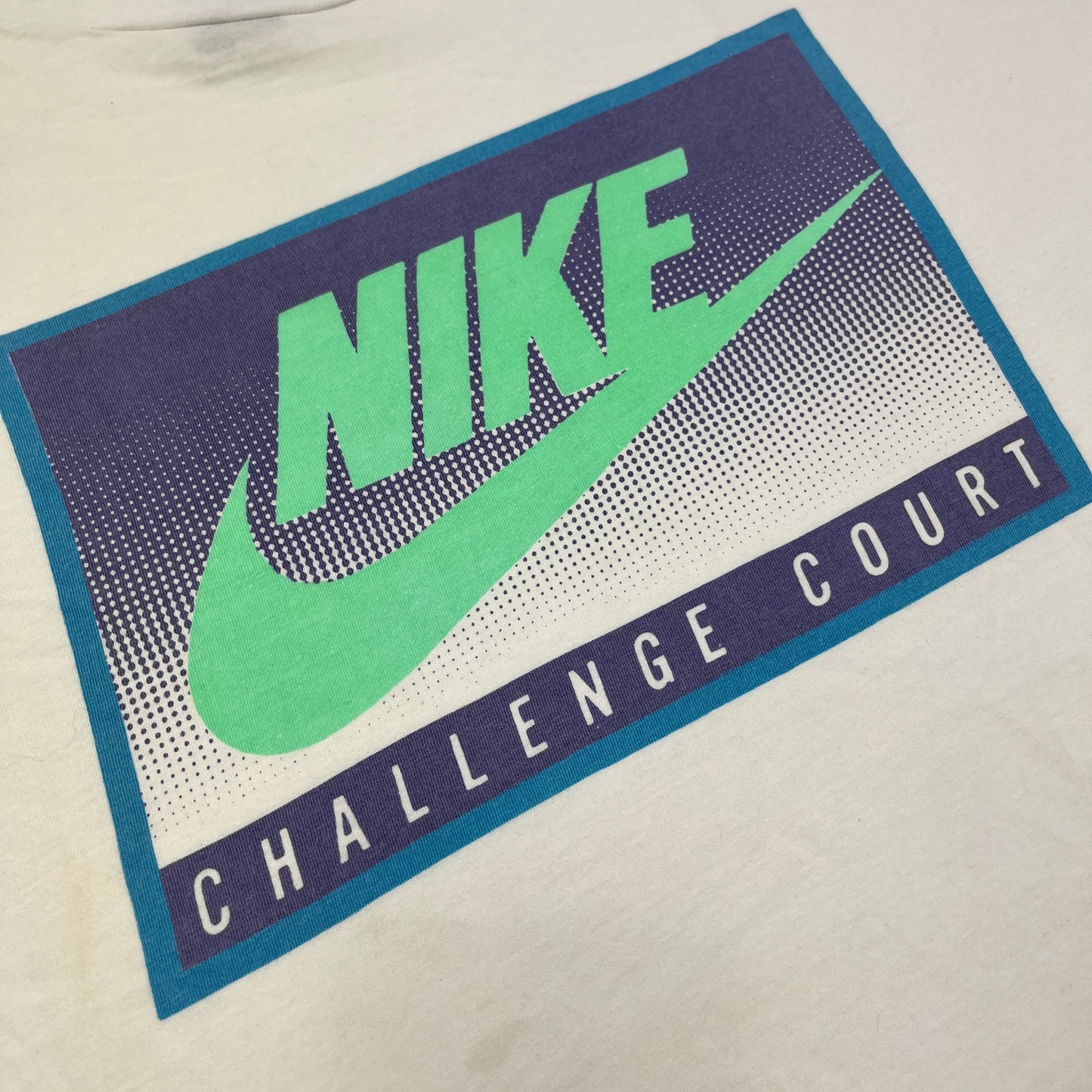 01822 Nike Challenge Court Tshirt
