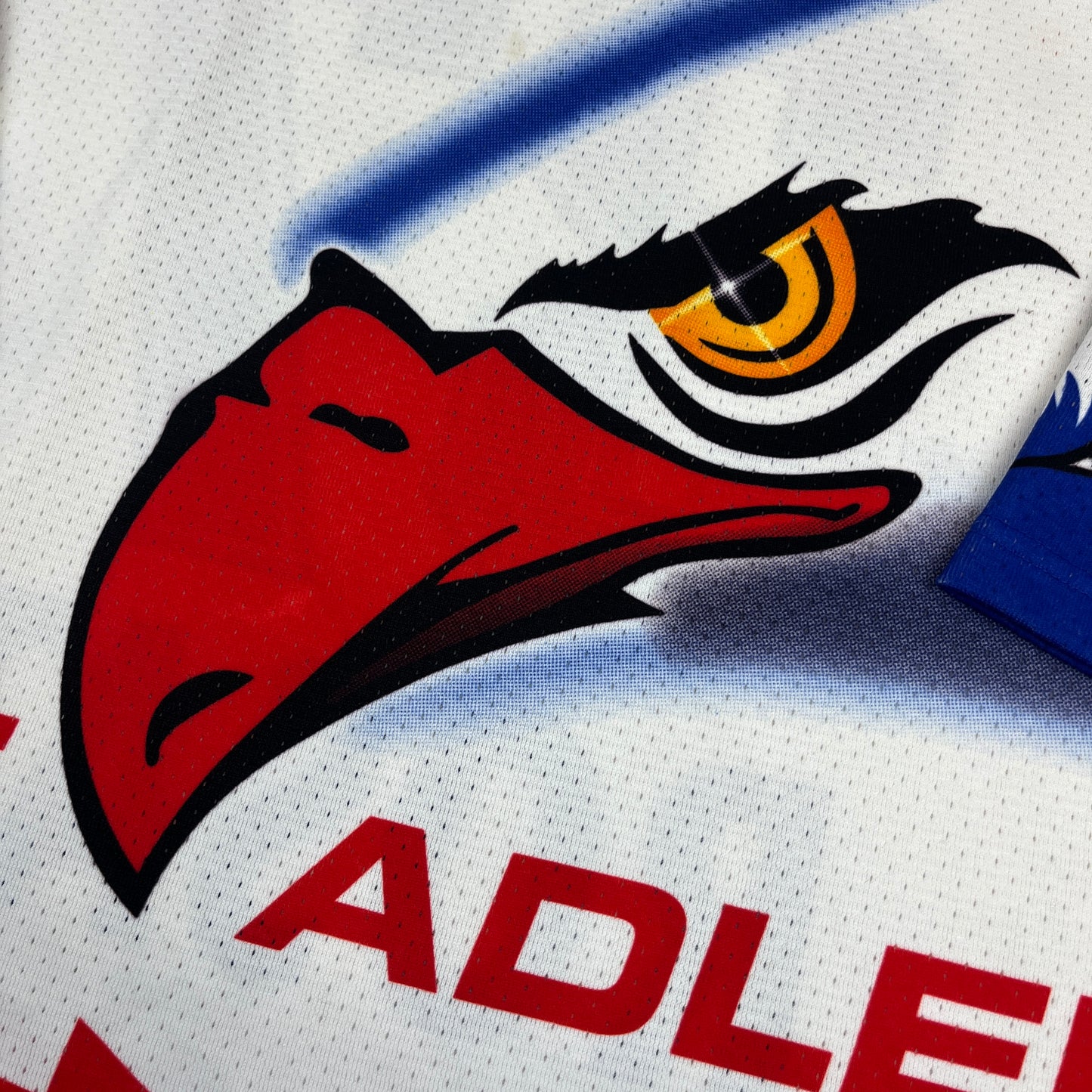 EWALD ADLER MANNHEIM Mike Rosati „team signed“ 2001/02 Icehockey Jersey.
