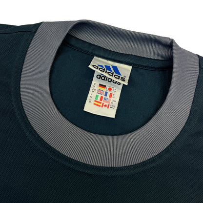 ADIDAS 2000s Tshirt
