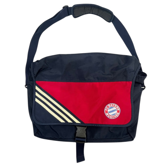 02837 Adidas 90s FC Bayern München Messenger Bag