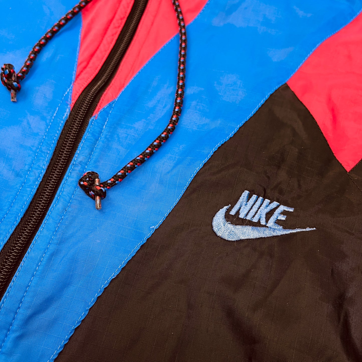 01877 Nike 80s Tracktop