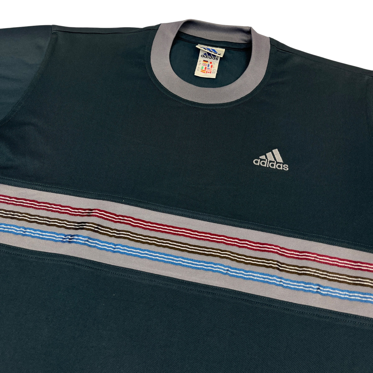 ADIDAS 2000s Tshirt