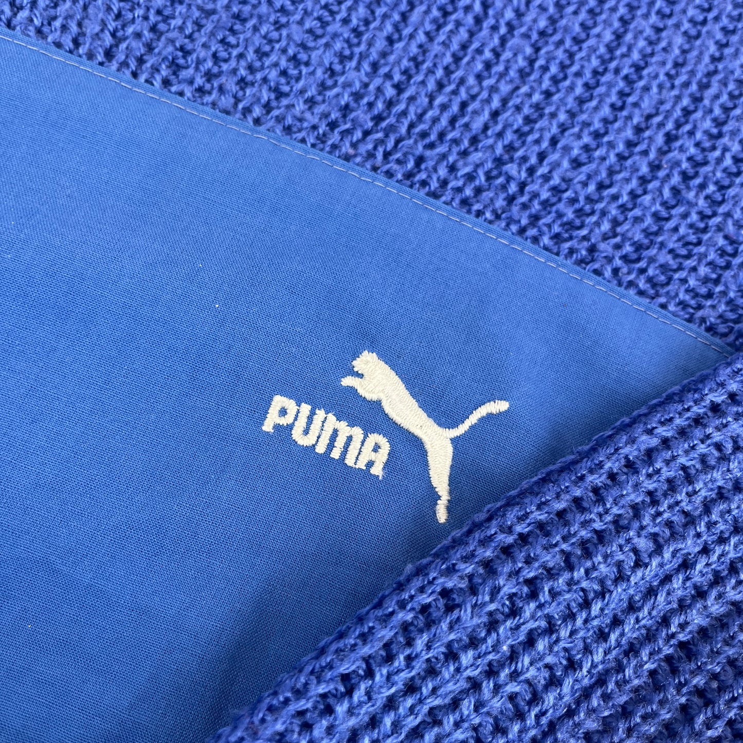 02689 80s Puma Pullover