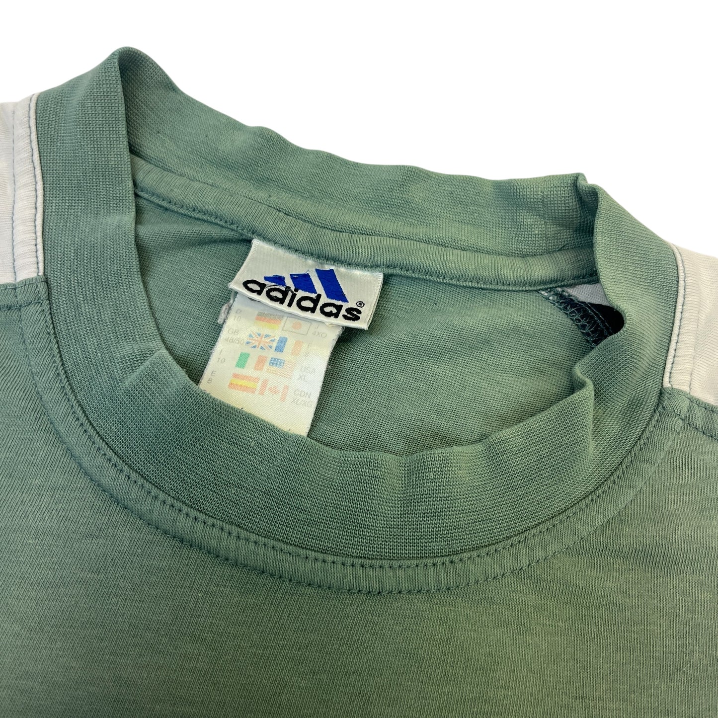 02894 Adidas 90s Tshirt