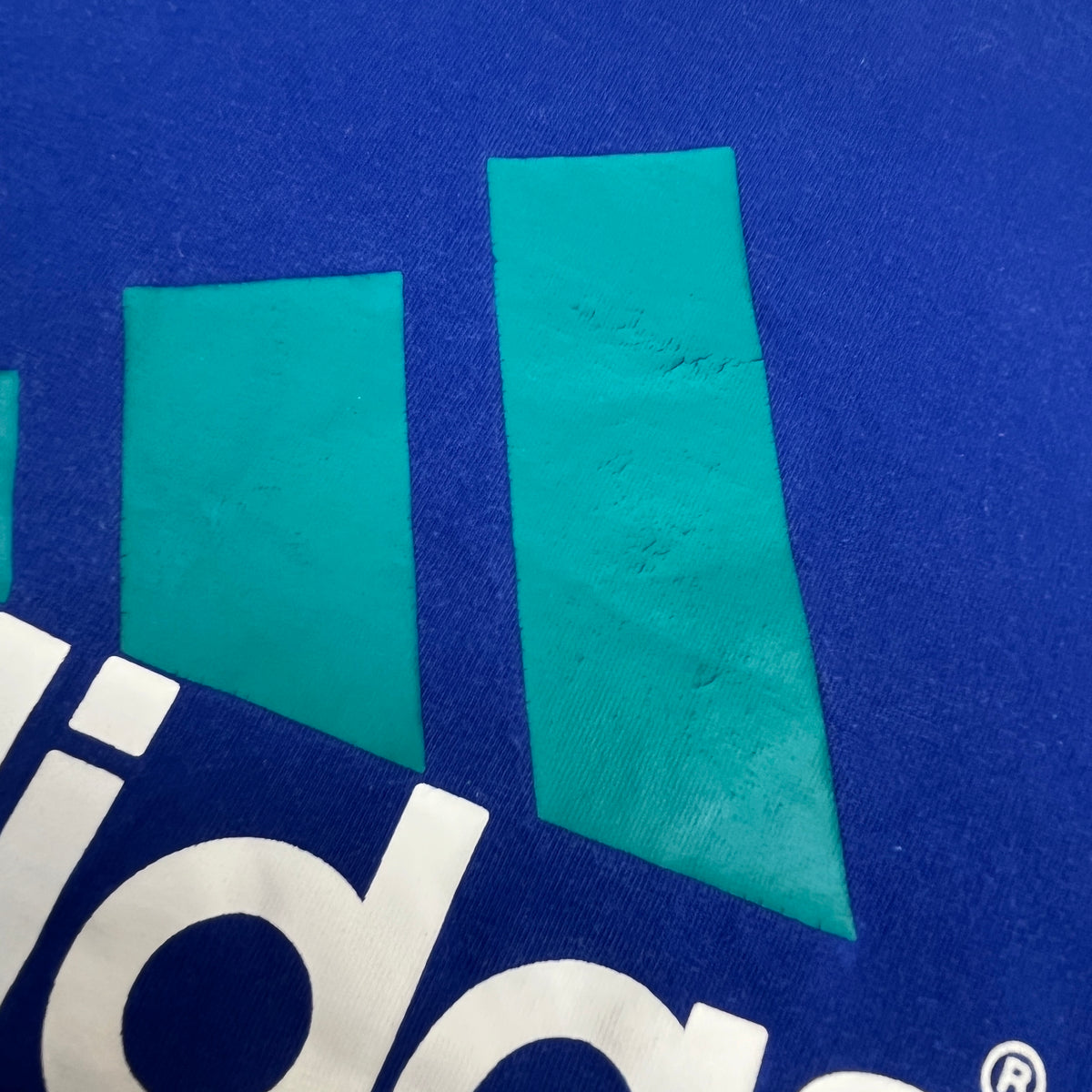 ADIDAS EQUIPMENT 90s Tshirt
