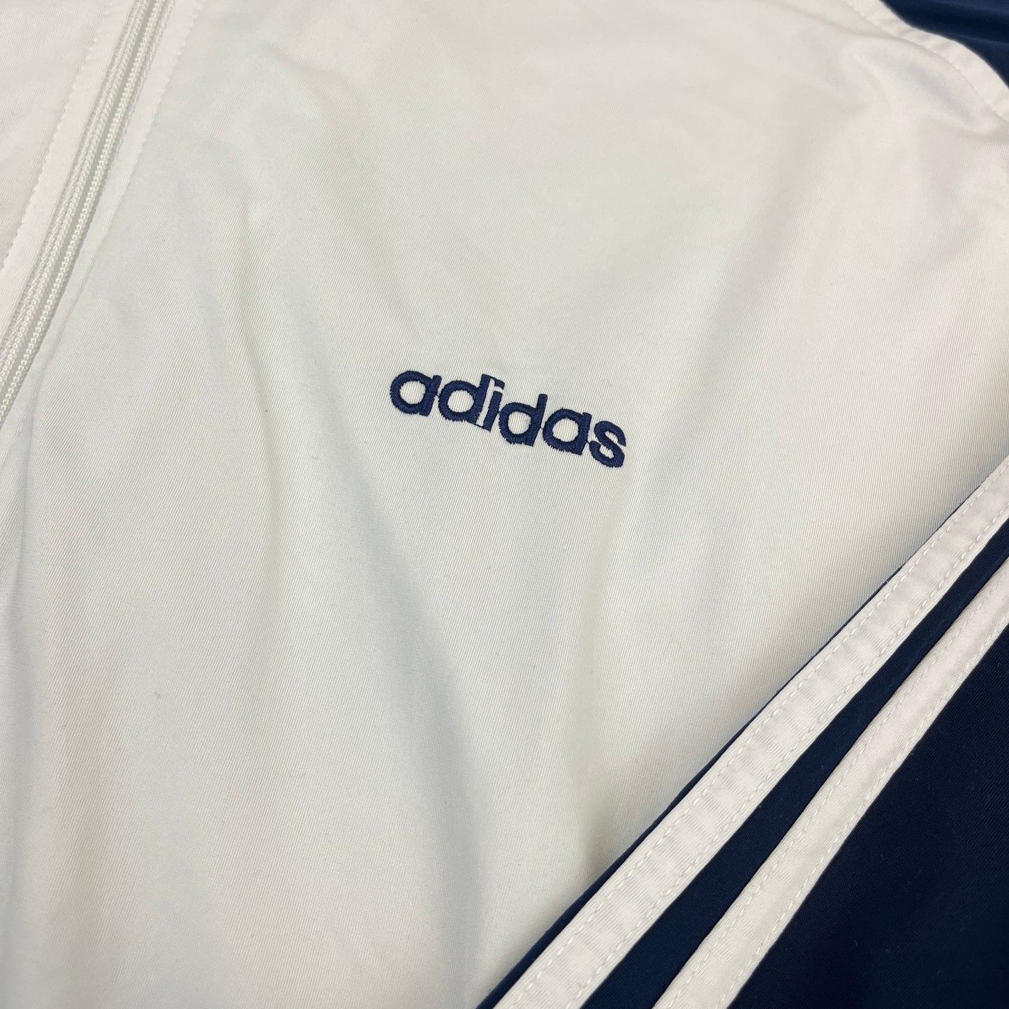 02893 Adidas 90s Tracktop