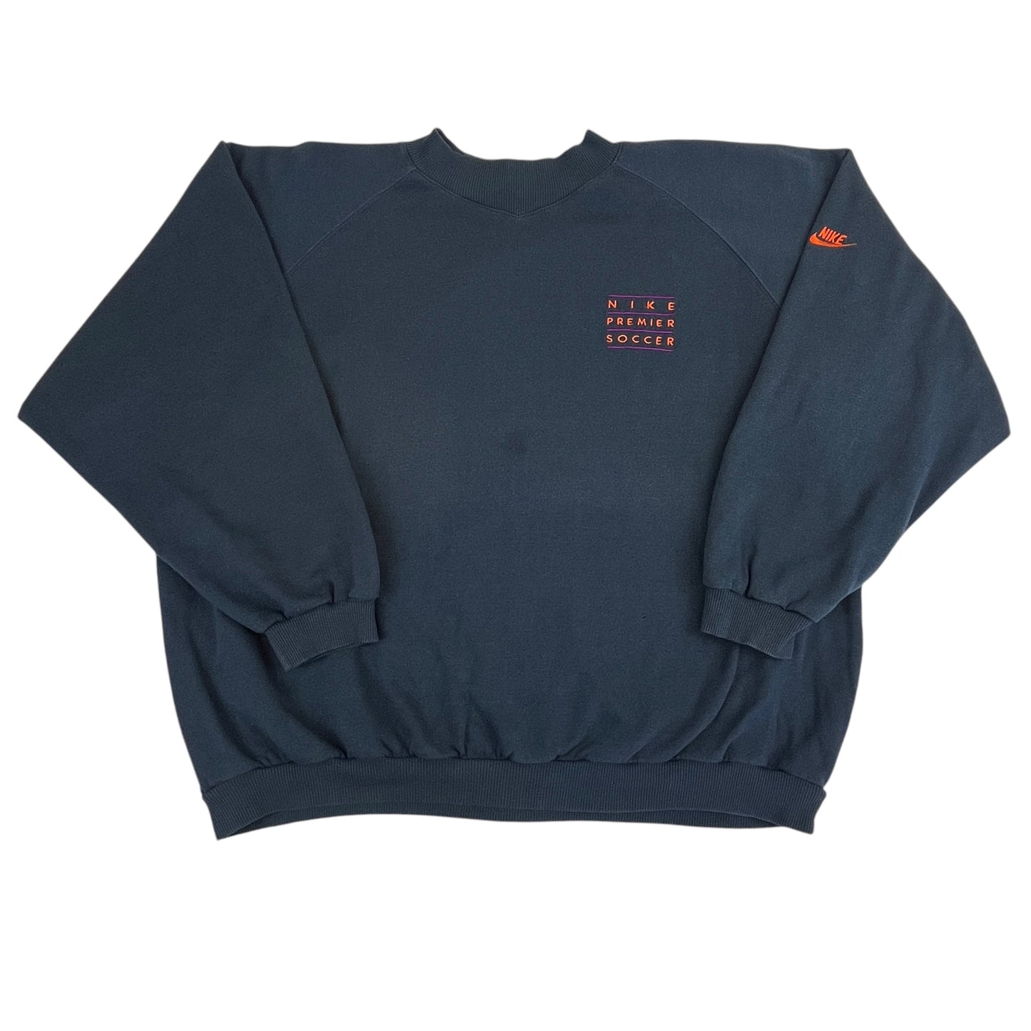 02601 Nike 90s “premier soccer” sweater
