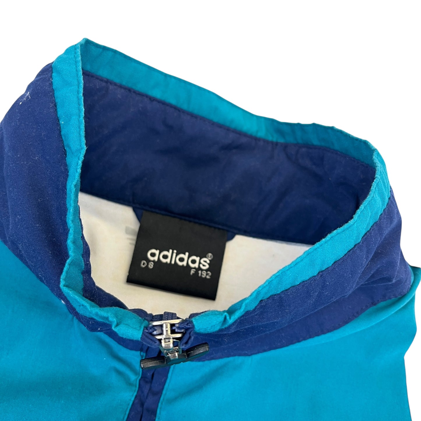 02568 Adidas 90s Tracktop