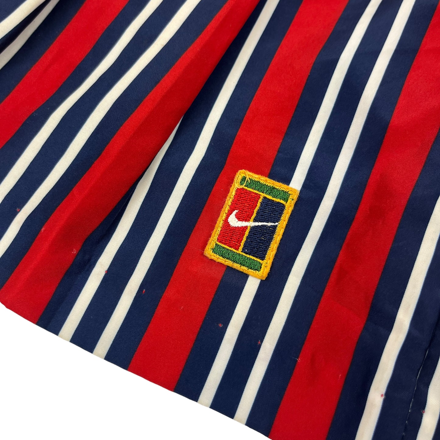 02186 Nike 90s Supreme Court Tennis Skirt