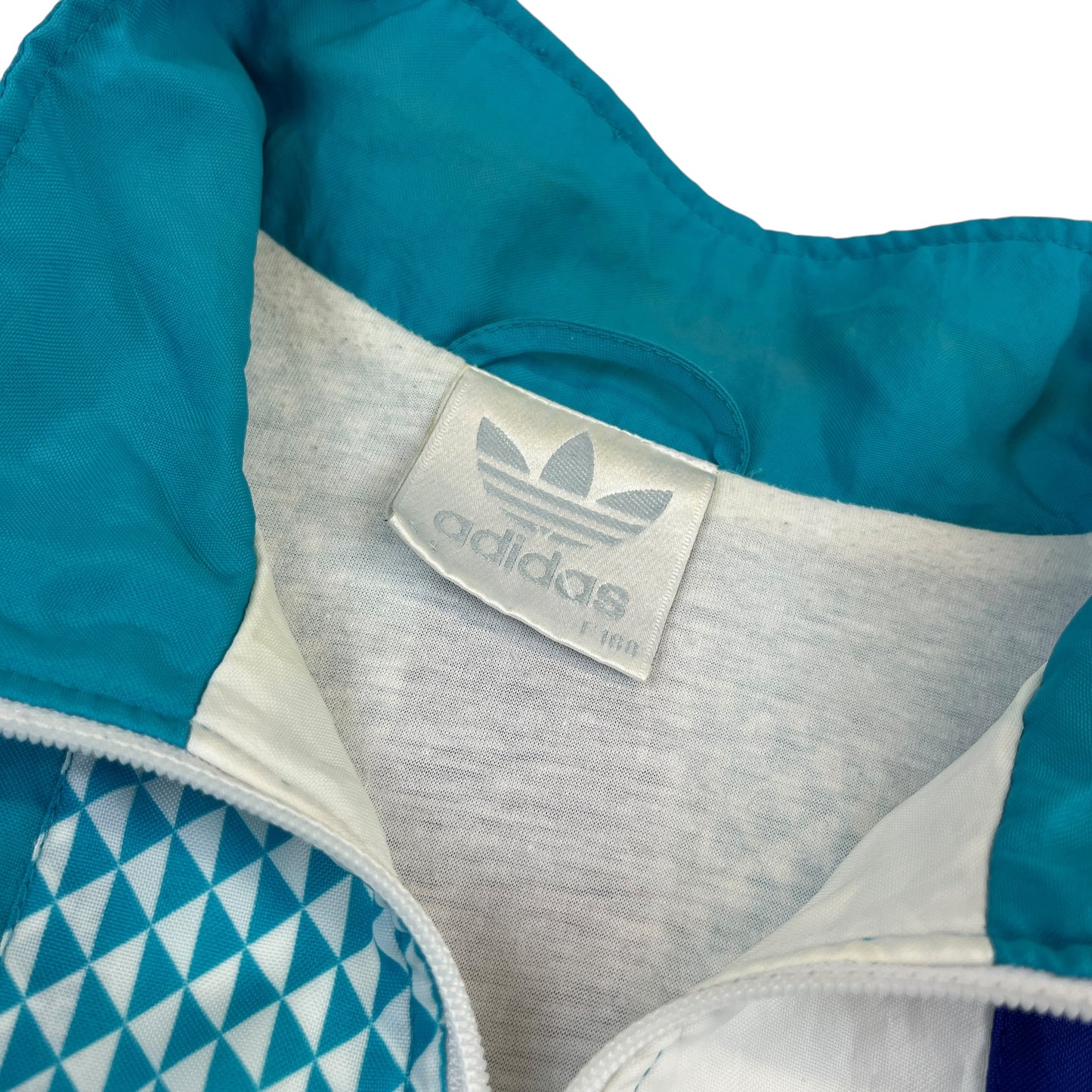 02639 Adidas 90s Tracktop