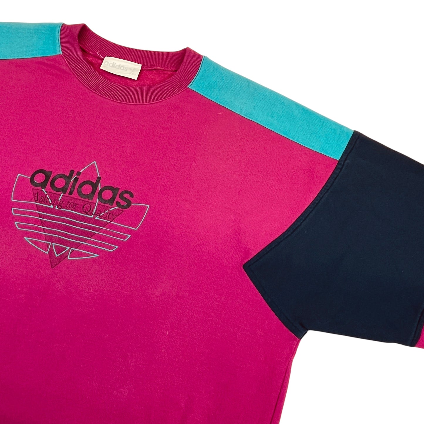 02622 Adidas 90s Sweater