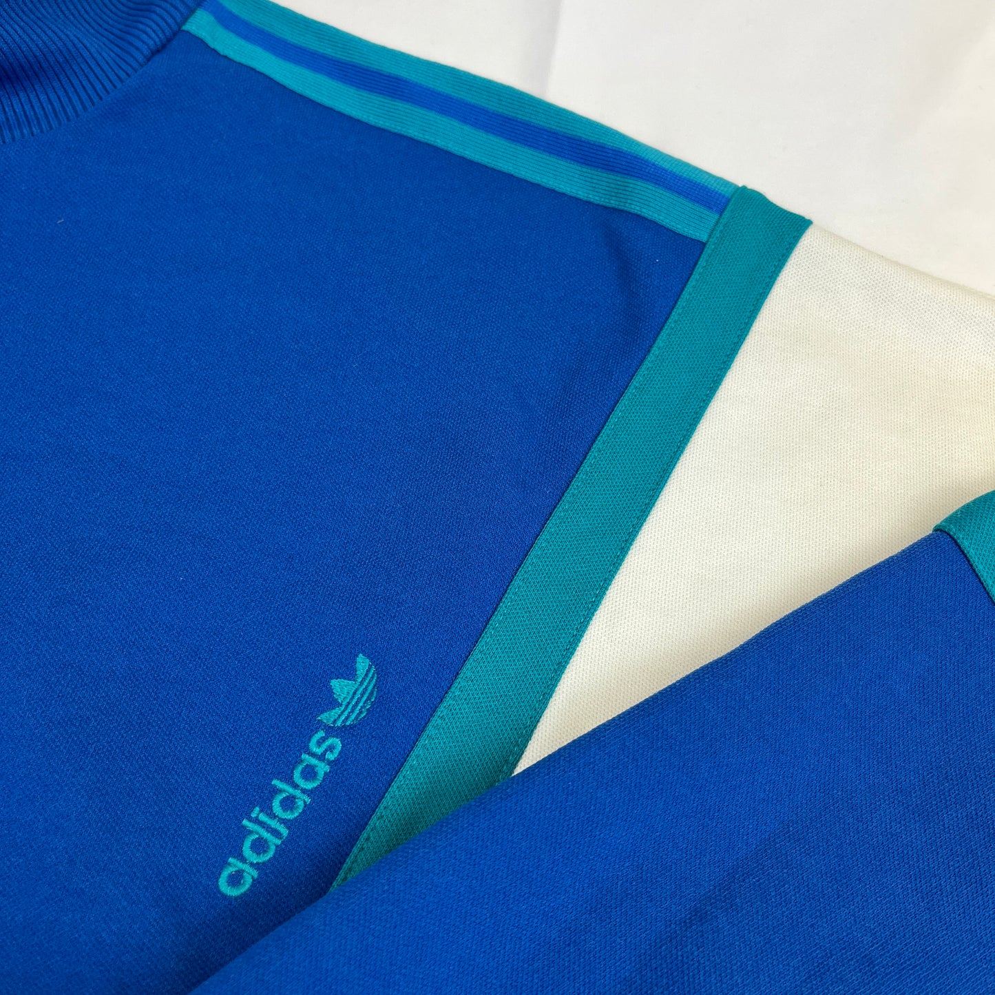 02952 Adidas 90s Tracktop