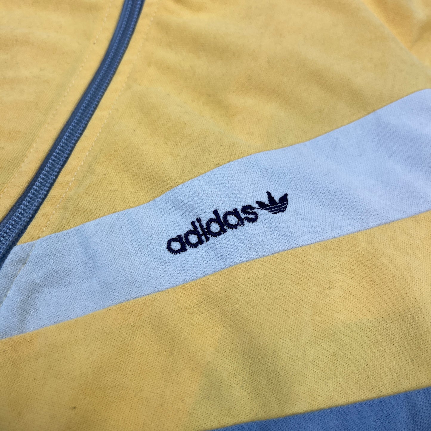 02754 Adidas 80s Tracktop