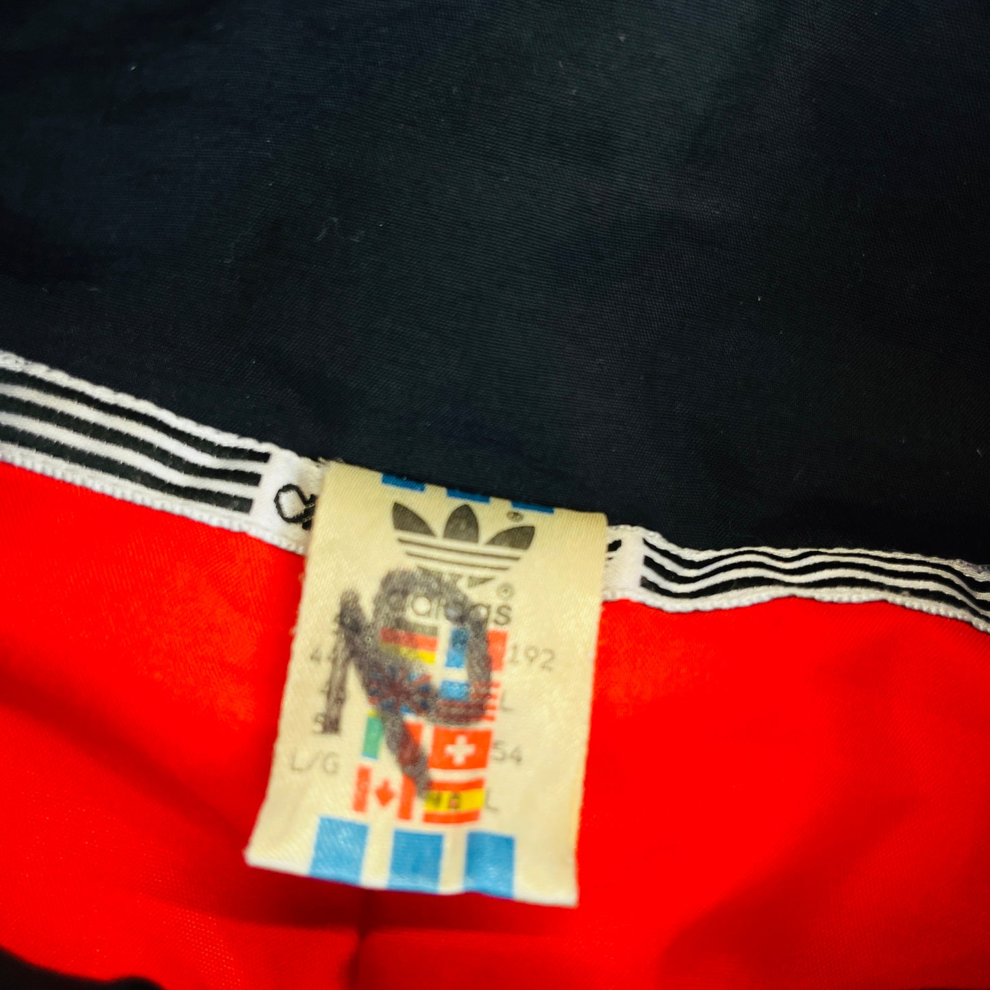 02945 Adidas VFB Stuttgart 90s Coach Jacket