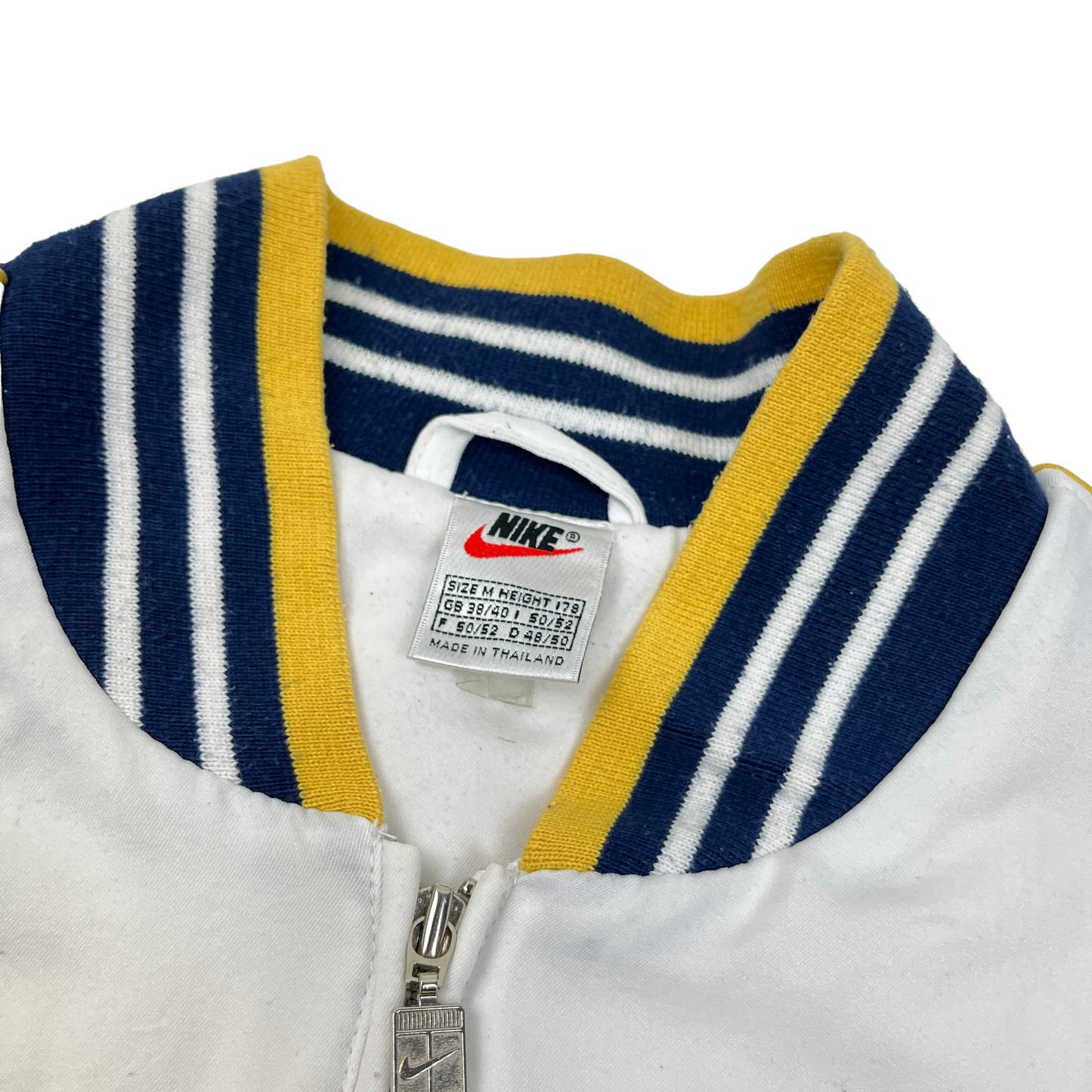 01824 Nike 90s Challenge Court Tracktop