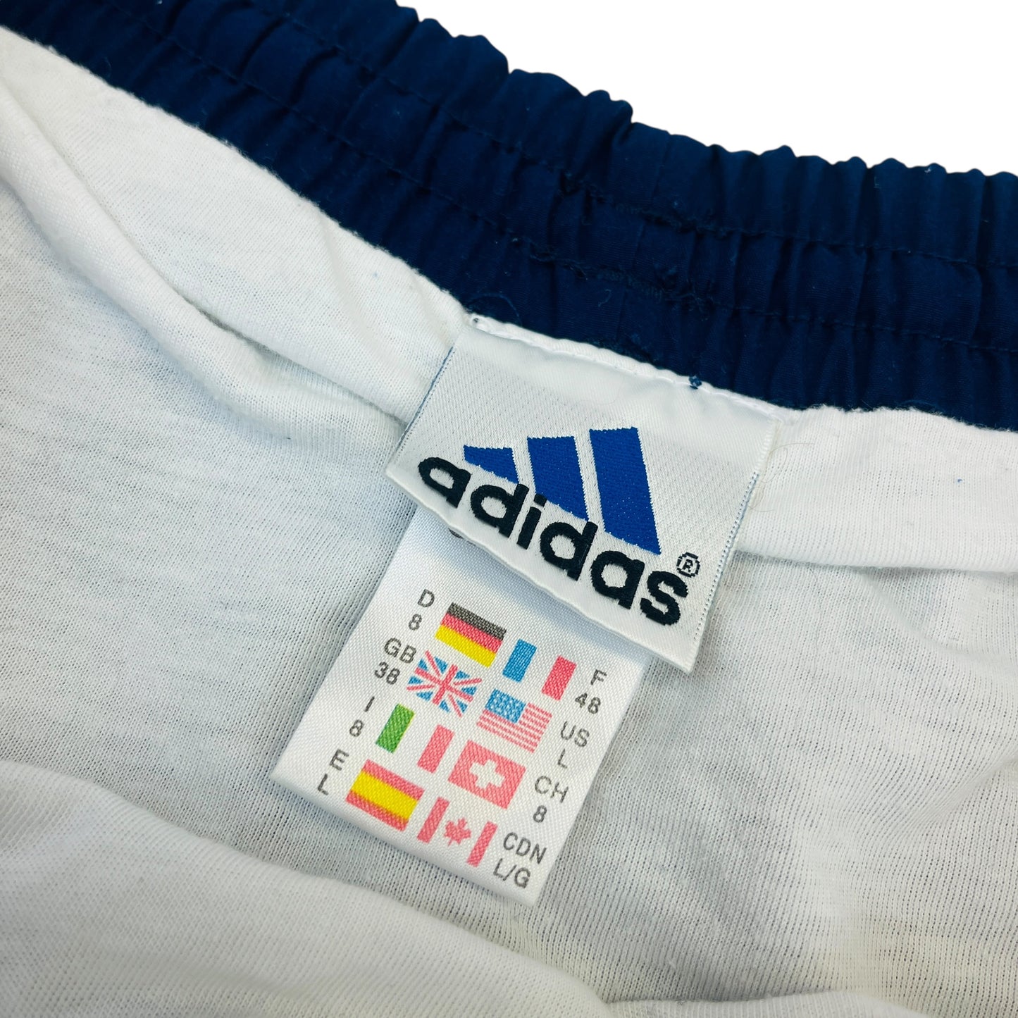 03235 Adidas 90s Trackshorts