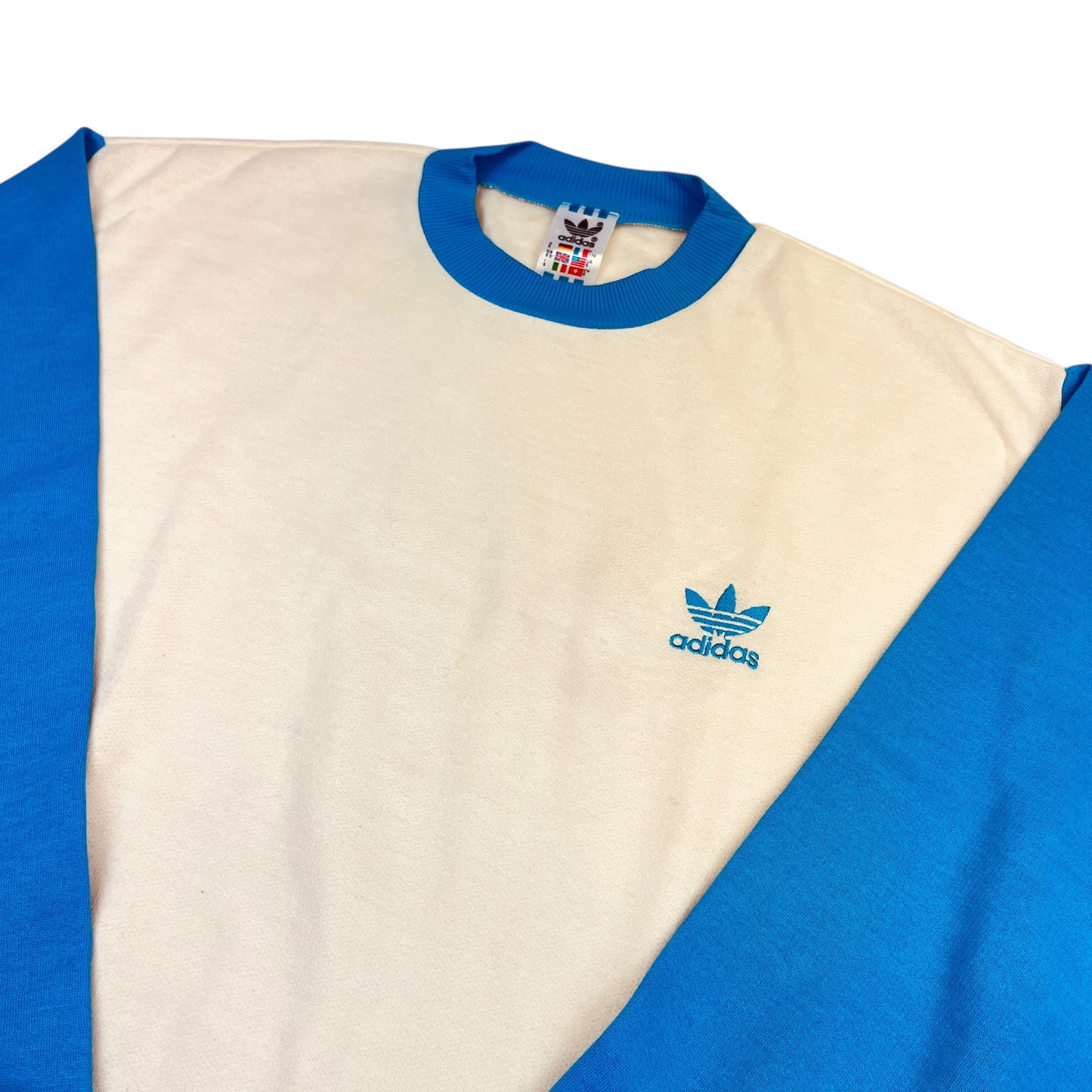02623 Adidas 80s Sweater