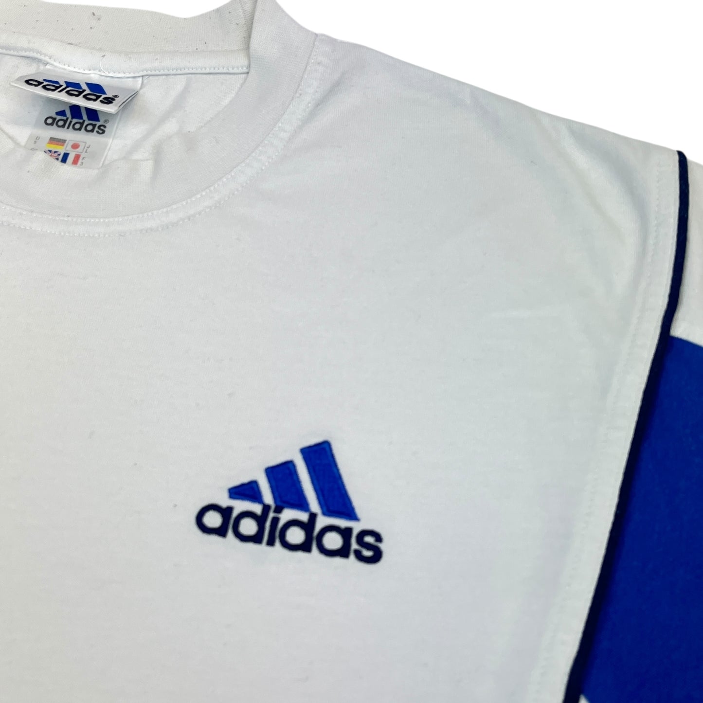 Adidas 2000s Tshirt