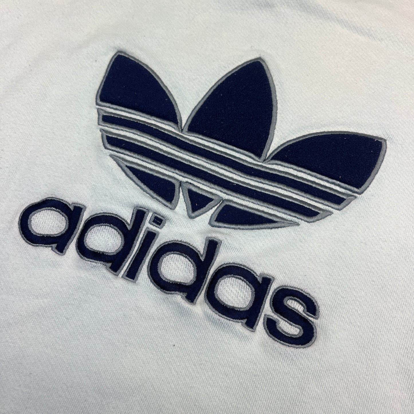 02620 Adidas 90s Logo Sweater