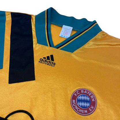 01578 Adidas FC Bayern München 1993-1995 Away Jersey