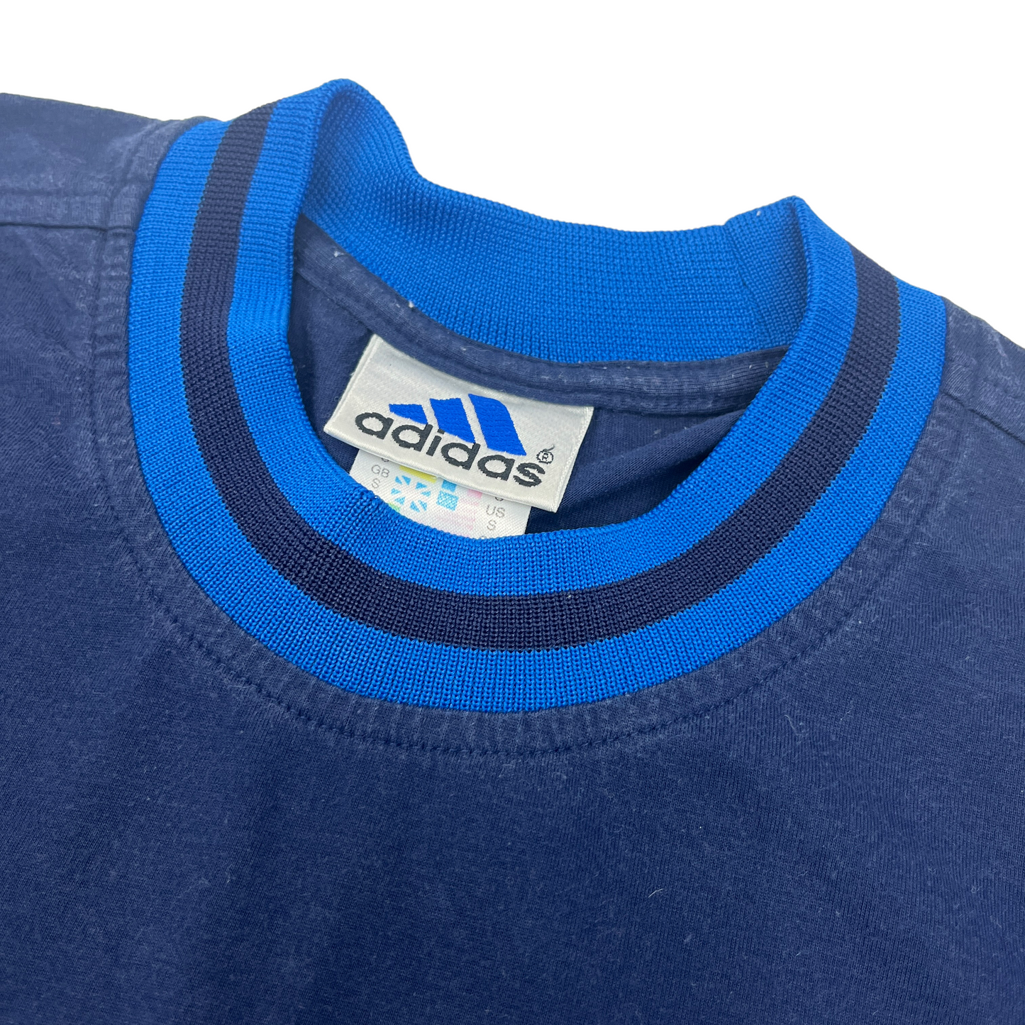 01673 Adidas „Basketball“ Tshirt