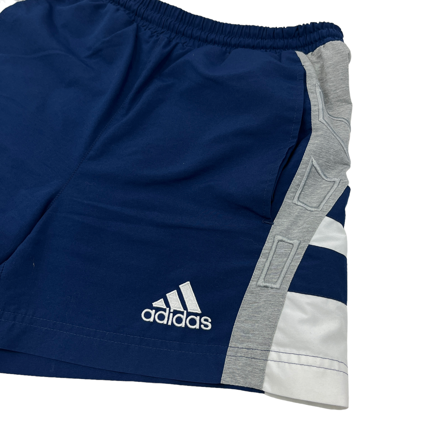 01524 Adidas Vintage Shorts