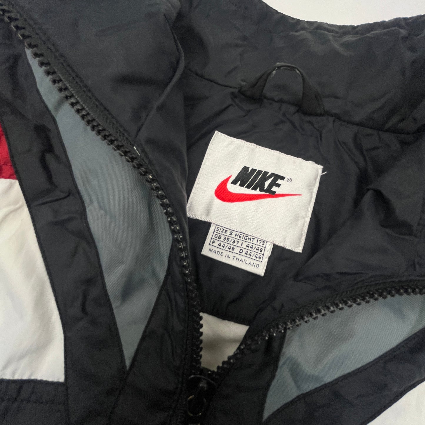 01971 Nike 90s Windbreaker