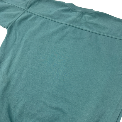 01651 Puma 80s Sweater