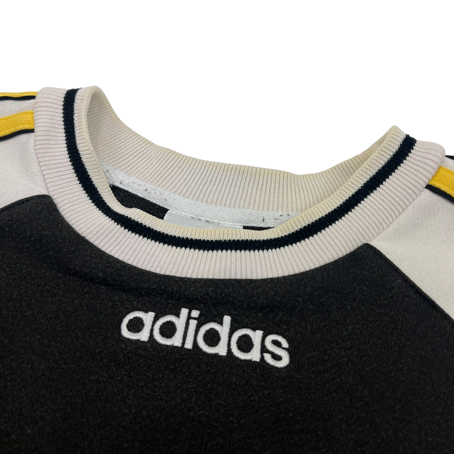 01680 Adidas 90s Sweater