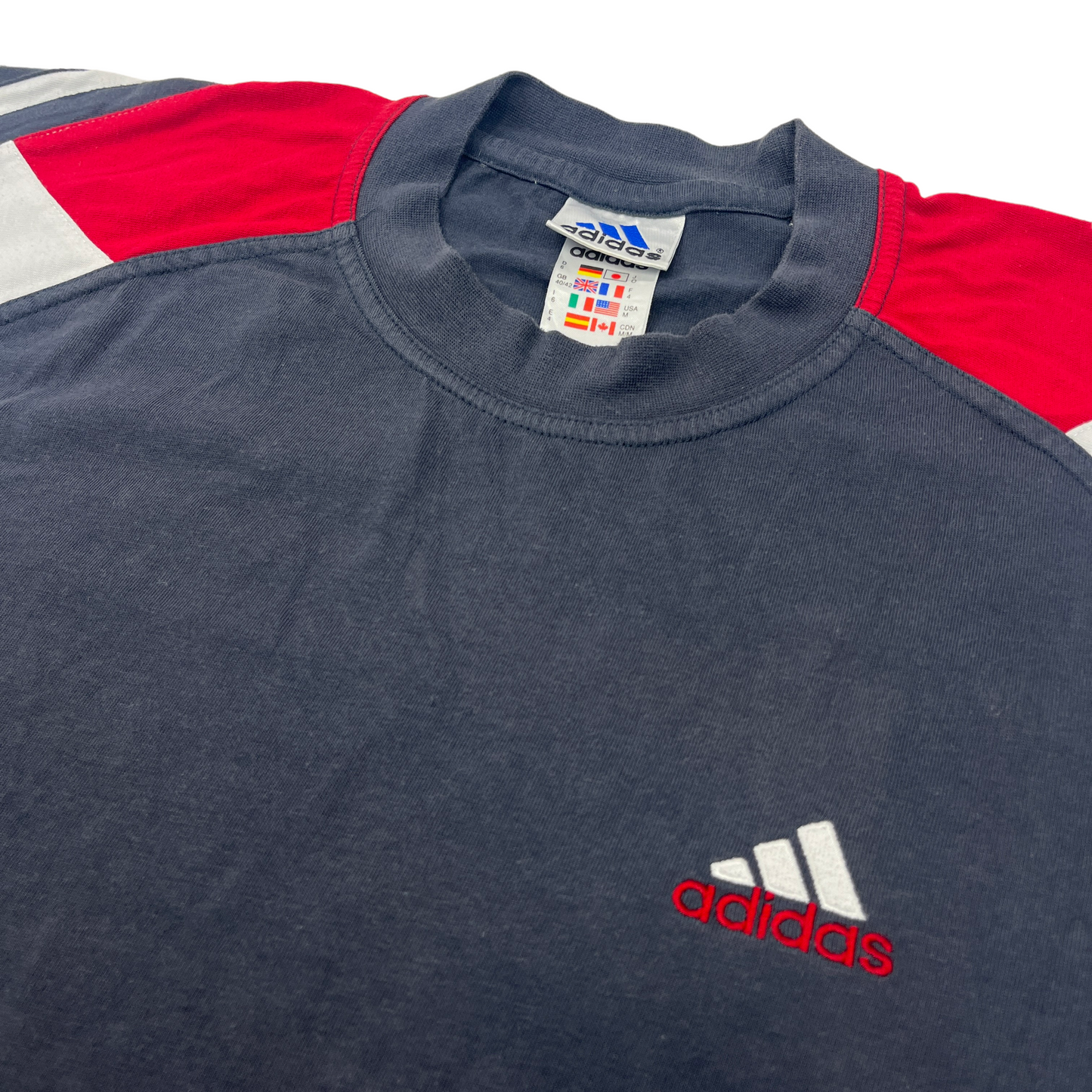 01975 Adidas 90s Tshirt