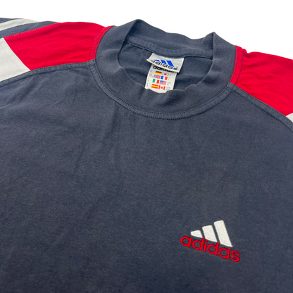 01975 Adidas 90s Tshirt