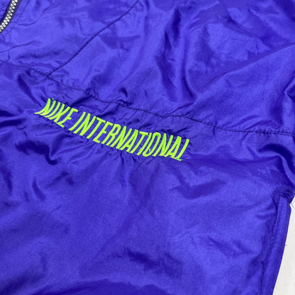 01567 Nike International Vintage Tracktop
