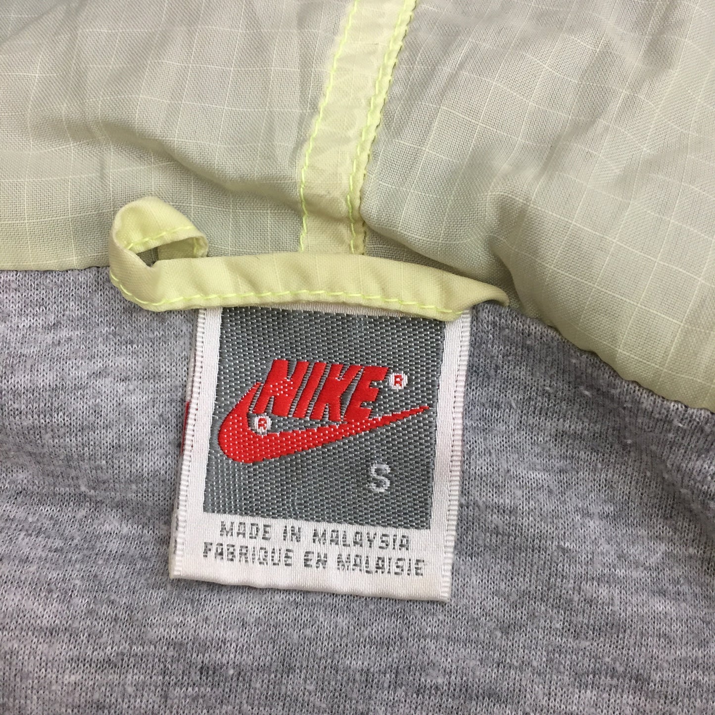 0126 Nike Vintage 90´s Tracktop