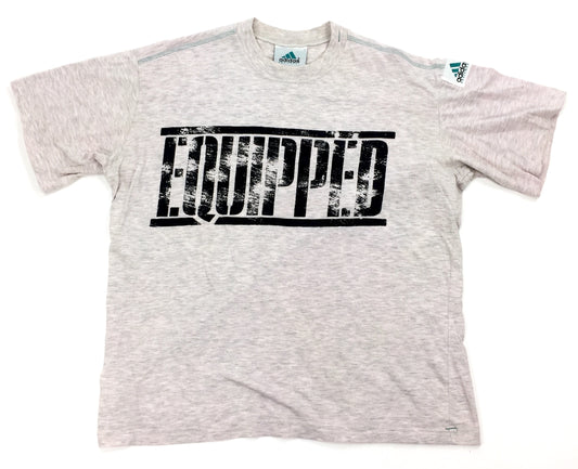 0562 Adidas Vintage Equipment „Equipped“ T-Shirt