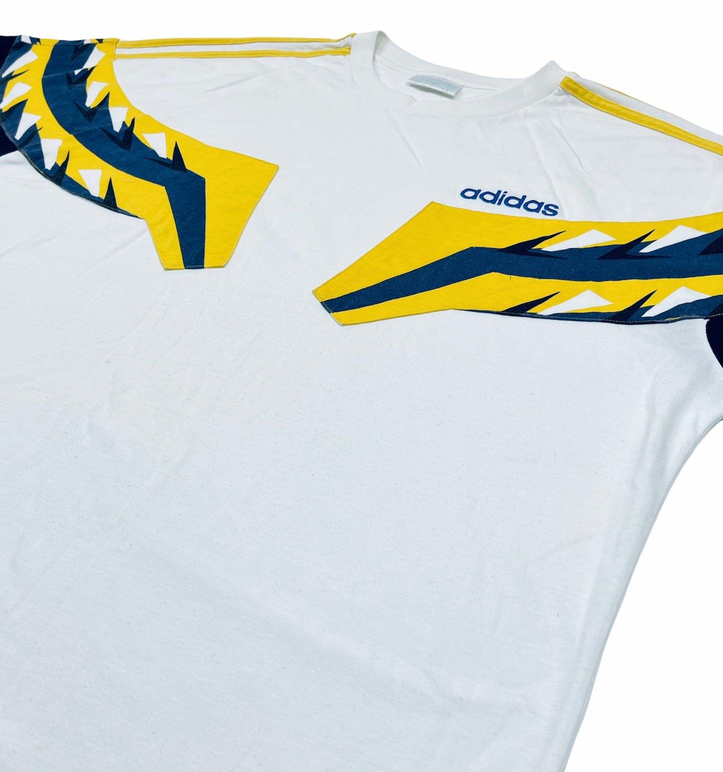 0727 Adidas Vintage 90s T-shirt